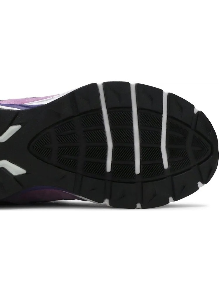 Кроссовки New Balance Wmns 990v5 Made in USA 'Prism Purple Pink' — изображение 5 из 8, фиолетовый