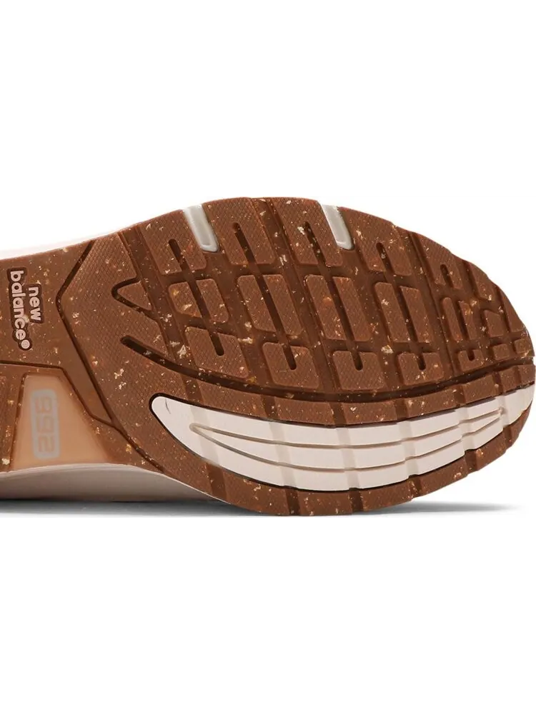 Кроссовки New Balance Wmns 992 Made in USA 'Cork' — изображение 5 из 8, коричневый