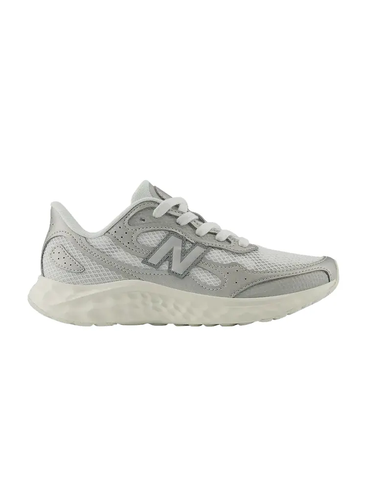 Кроссовки Wmns Fresh Foam Arishi v4 Tiralux Wide 'Silver Metallic Reflection' — изображение 1 из 1, серебристый металлик