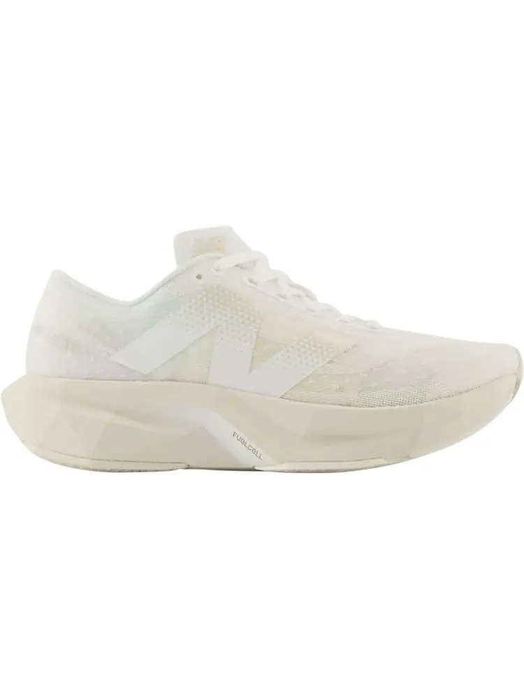 Кроссовки Wmns FuelCell Rebel v4 'White Linen' — изображение 1 из 1, бежевый