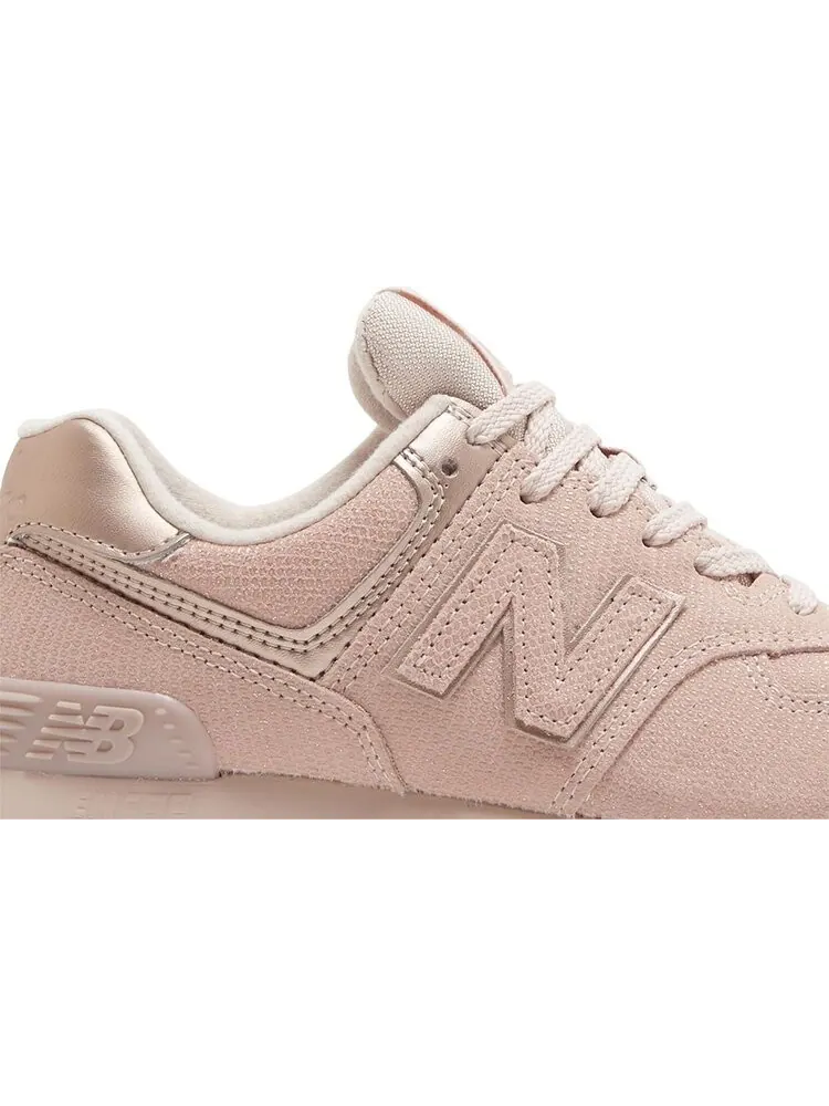 Кроссовки New Balance Wmns 574 'Pink Reptile' — изображение 2 из 8, розовый