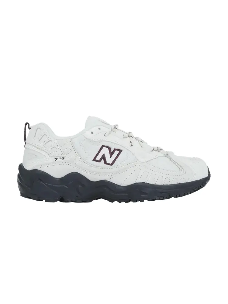 Кроссовки Wmns 703 'White Maroon Black' — изображение 1 из 1, белый черный