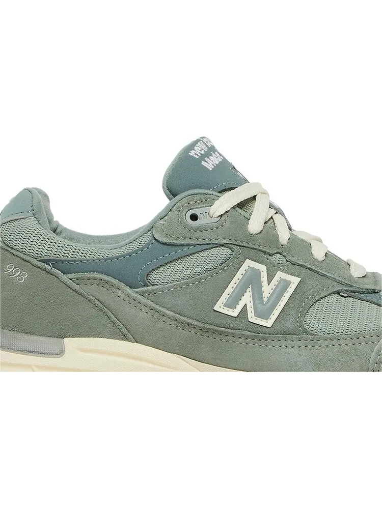 Кроссовки New Balance Kith x Wmns 993 Made in USA 'Pistachio' — изображение 2 из 8, зеленый