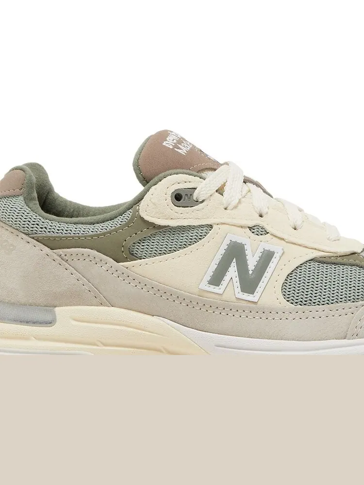 Кроссовки Kith x Wmns 993 Made in USA 'Spring 101' — изображение 2 из 4, белый