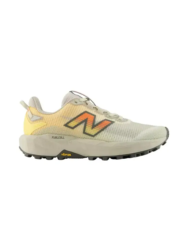 Кроссовки Wmns New Balance FuelCell Rebel Trail — изображение 1 из 1, белый