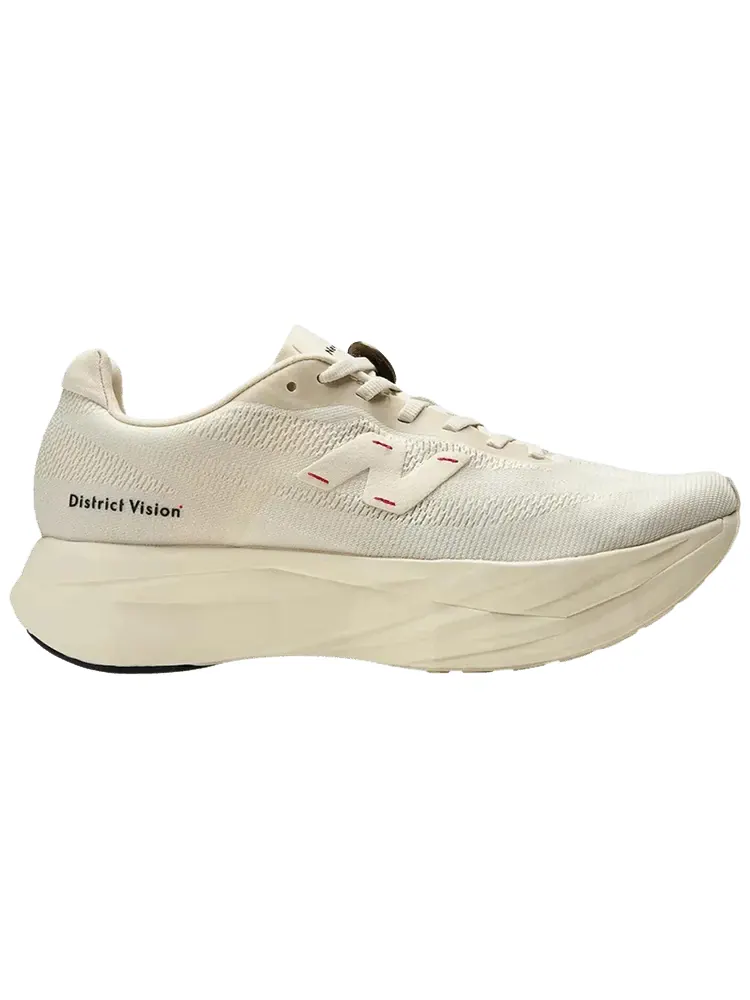 Кроссовки District Vision x New Balance Wmns FuelCell SuperComp Elite v5 — изображение 1 из 1, бежевый