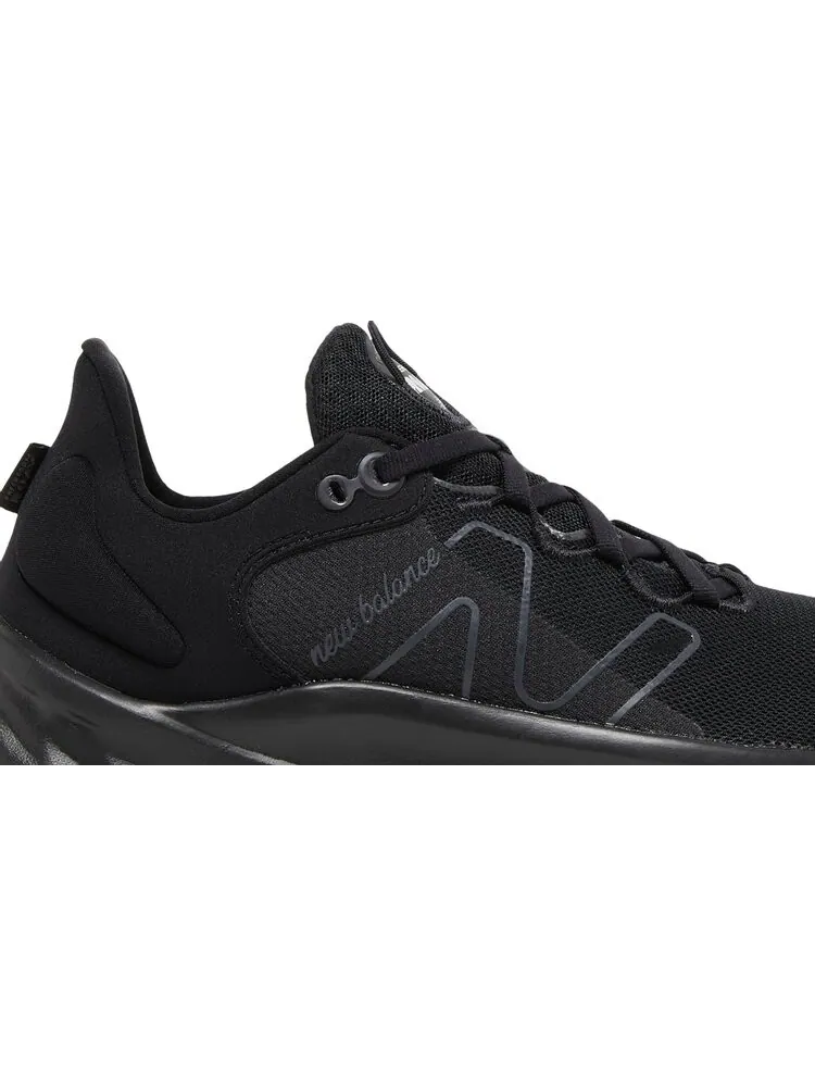 Лимитированные кроссовки New Balance Wmns Fresh Foam Roav v2 'Black Magnet' — изображение 2 из 8, черный