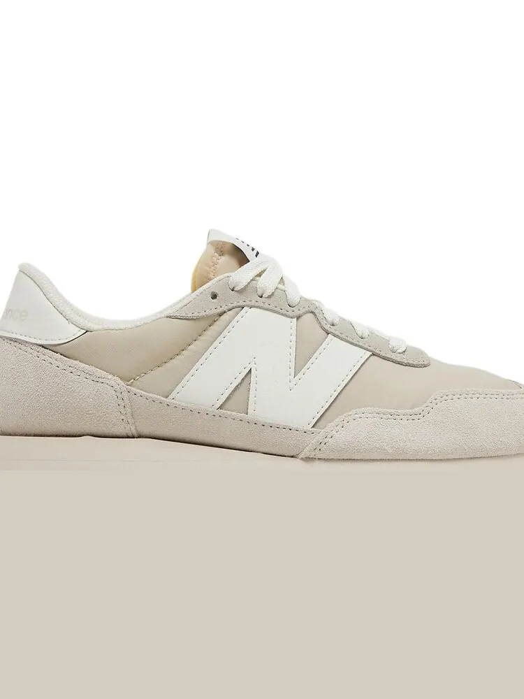 Кроссовки New Balance Wmns 237 'Moonbeam' — изображение 2 из 8, бежевый
