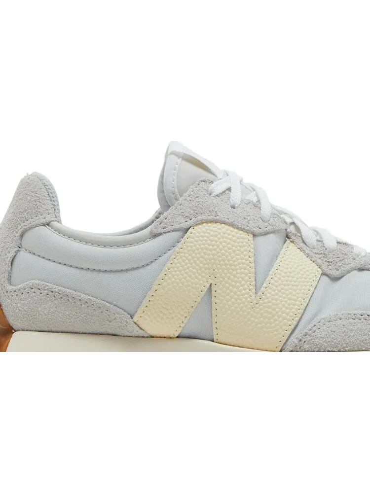 Кроссовки New Balance Wmns 327 'Summer Fog Gum' — изображение 2 из 8, серый