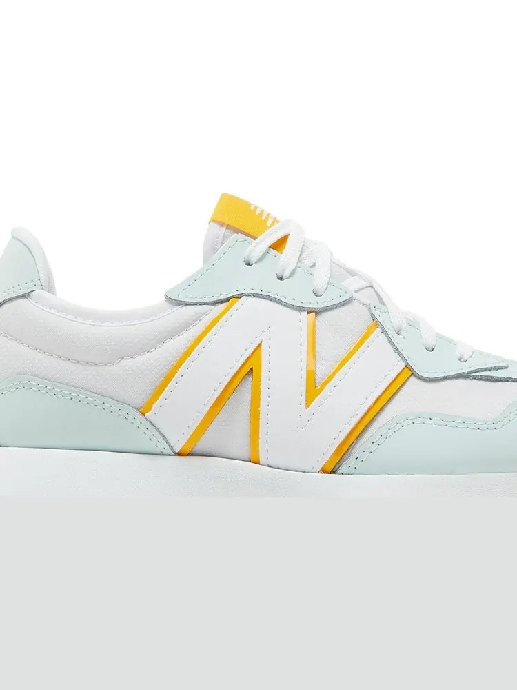 Кроссовки New Balance 327 — изображение 2 из 8, желтый