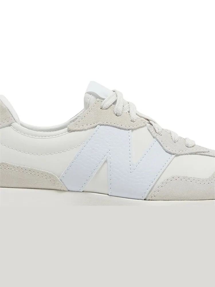 Кроссовки Wmns 327 'Moonbeam Ice Blue' — изображение 2 из 4, бежевый