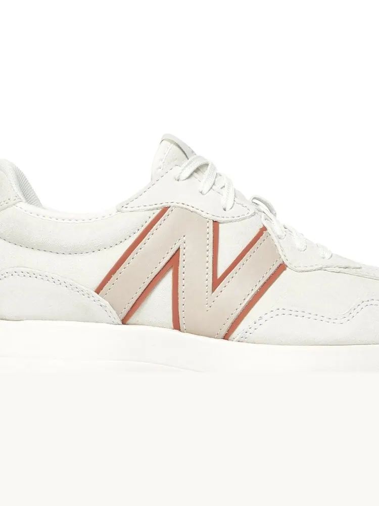 Кроссовки New Balance Bandier x Wmns 327 'Move Her World' — изображение 2 из 8, бежевый