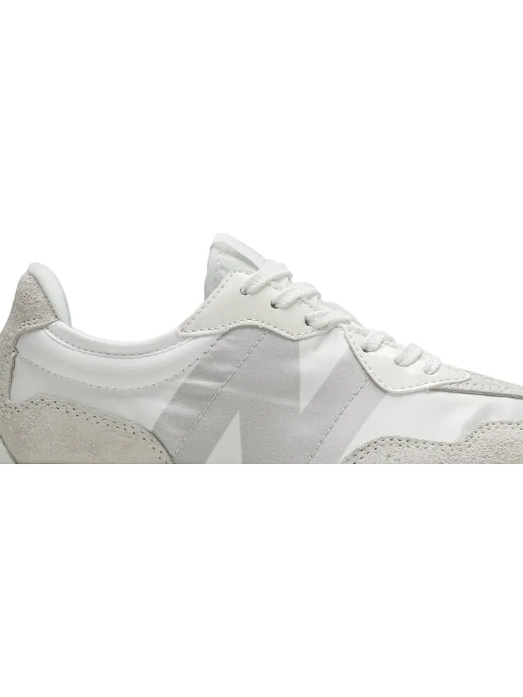 Кроссовки New Balance Wmns 327 'White Moonbeam' — изображение 2 из 8, белый