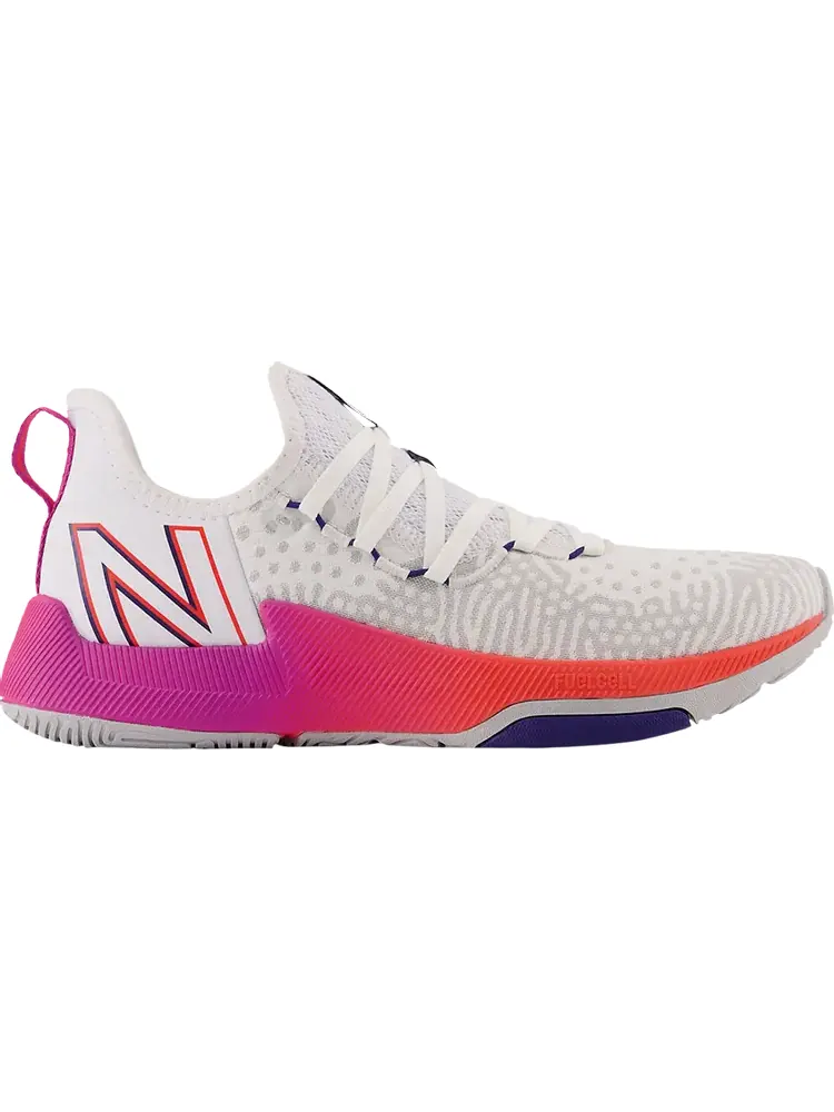 Кроссовки New Balance Wmns FuelCell Trainer 'White Magenta Pop' — изображение 1 из 1, белый