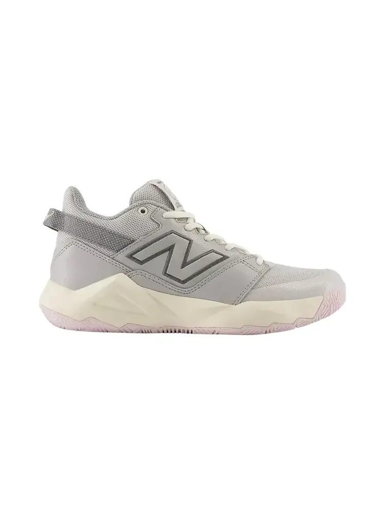 Кроссовки New Balance Coco CG2 Big Kid — изображение 1 из 1, розовый