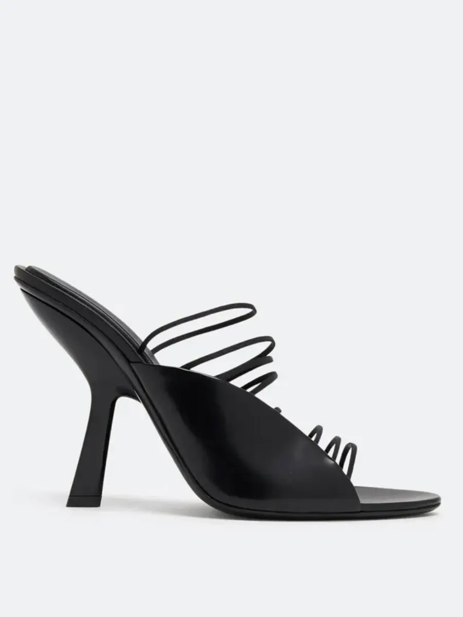 Босоножки Ferragamo Altaire с ремешками — изображение 1 из 4, черный