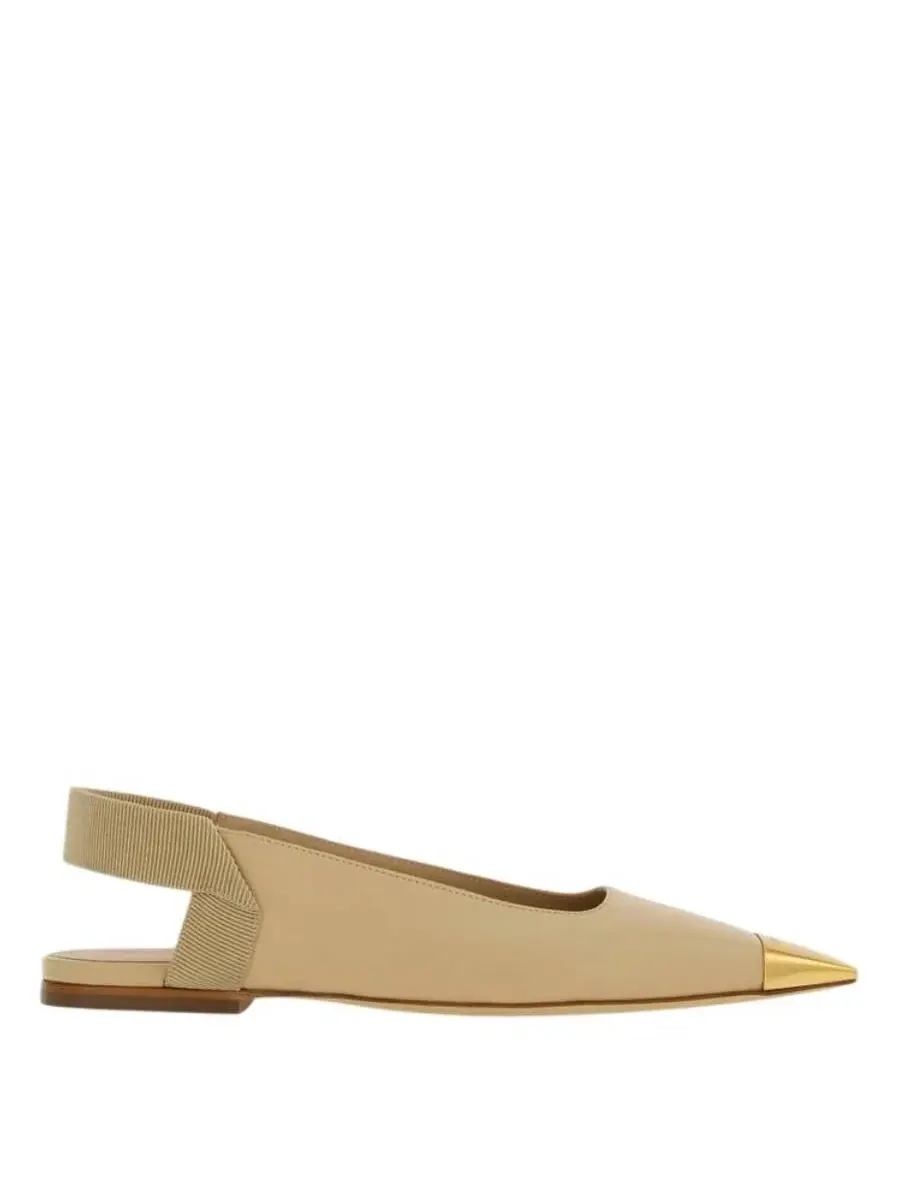 Балетки с ремешком Ferragamo Alhena из наппы — изображение 1 из 1, кость