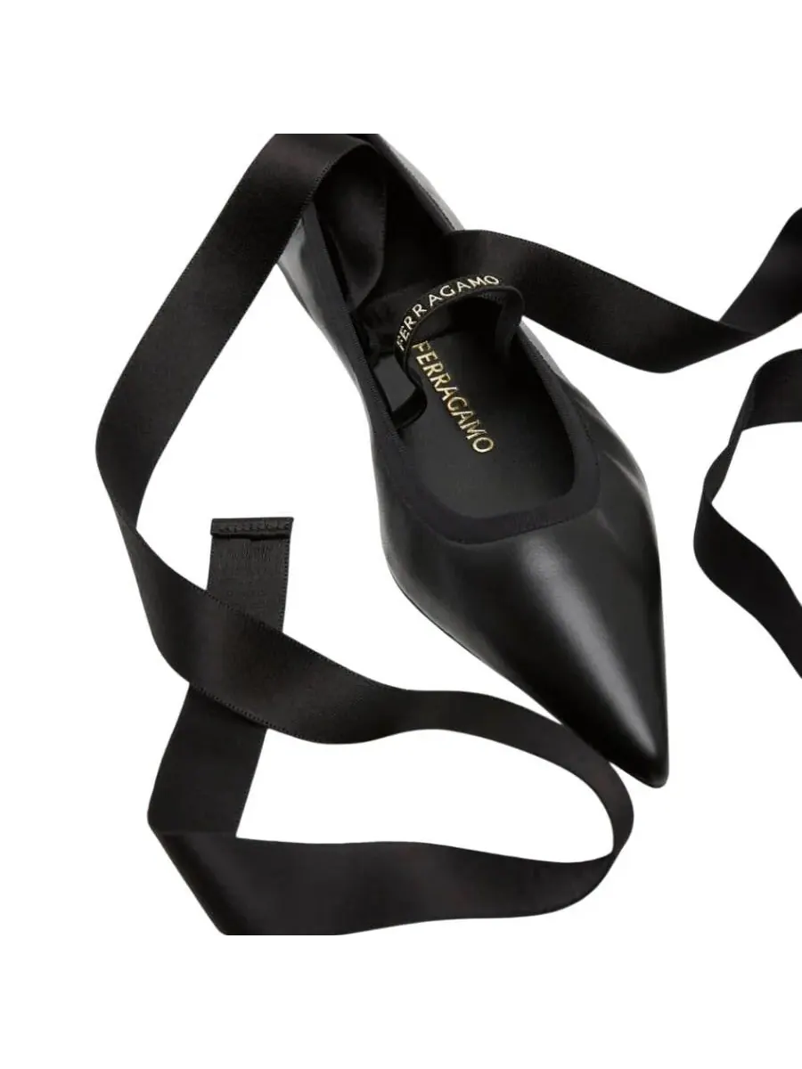 Балетки Ferragamo с лентой на щиколотке — изображение 2 из 3, черный