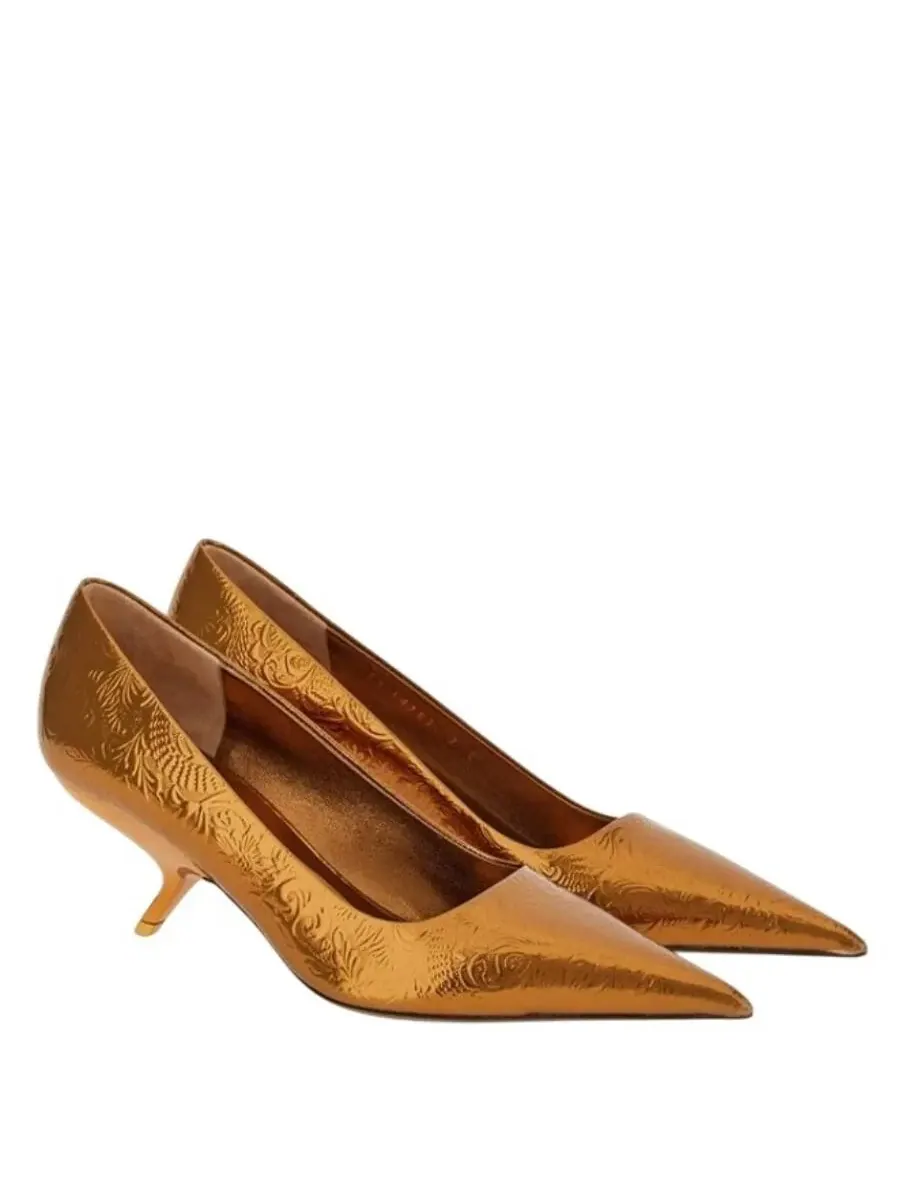 Туфли Ferragamo Eva 55 с ламинированным покрытием Riace — изображение 2 из 3, золото
