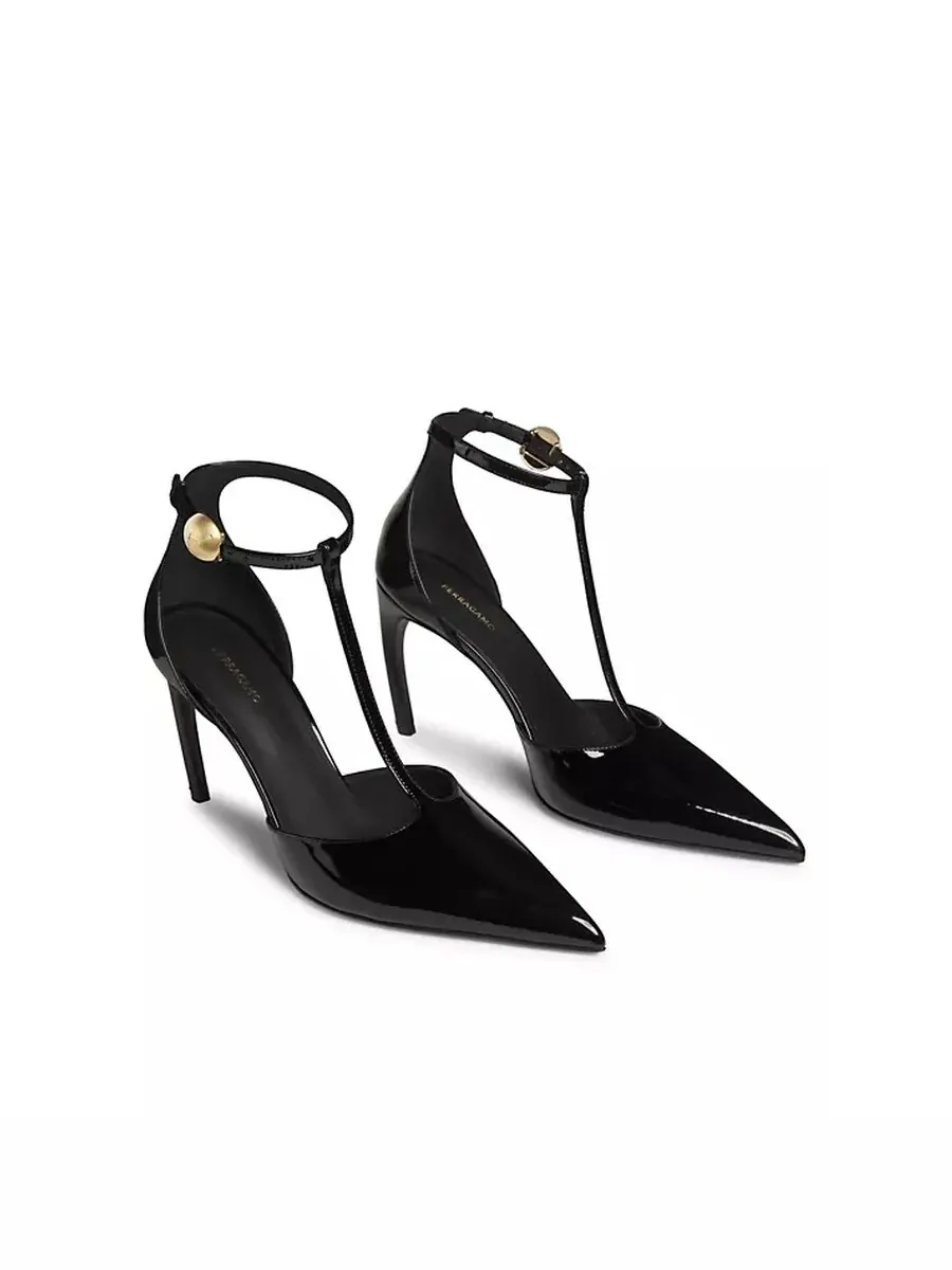 Женские туфли Ferragamo Odette 85 мм из черной лакированной кожи с ремешком T-strap — изображение 2 из 4, черный
