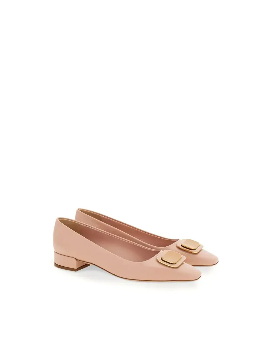 Лакированные туфли-лодочки Ferragamo New Vara с пряжкой — изображение 2 из 4, розовый