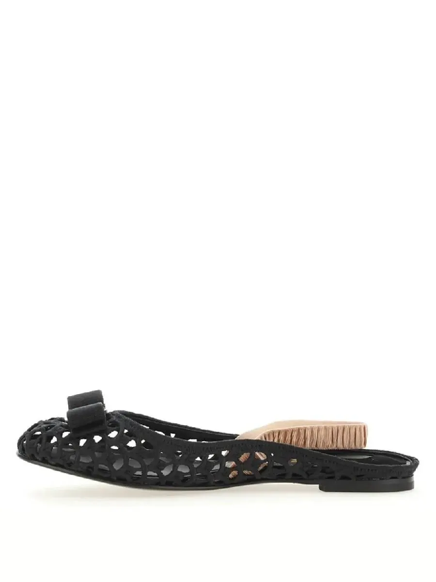 Балетки Ferragamo Salvatore с вышитым бантом Vara — изображение 3 из 3, черный