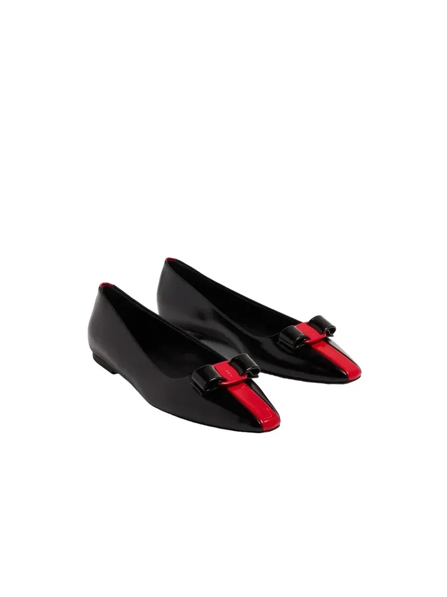 Балетки Ferragamo Vara с кожаным бантом — изображение 2 из 3, черный