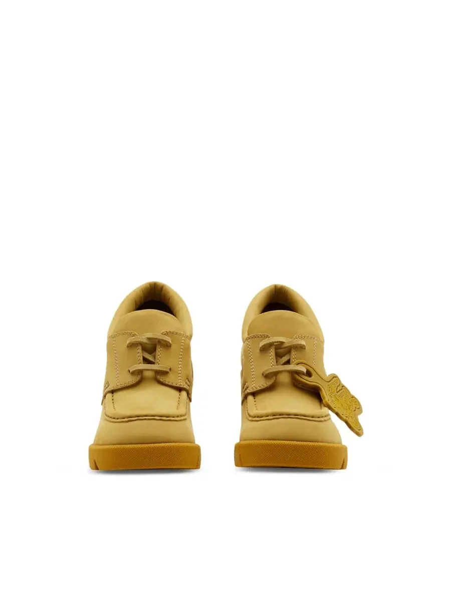 Лоферы Burberry Nubuck Stride с каблуком 65 мм — изображение 2 из 3, бежевый