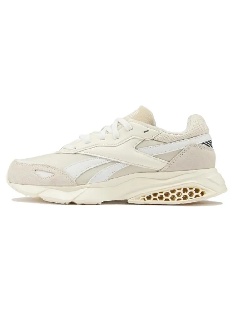 Кроссовки Reebok Hexalite Legacy 1.5 'Beige' — изображение 2 из 4, бежевый