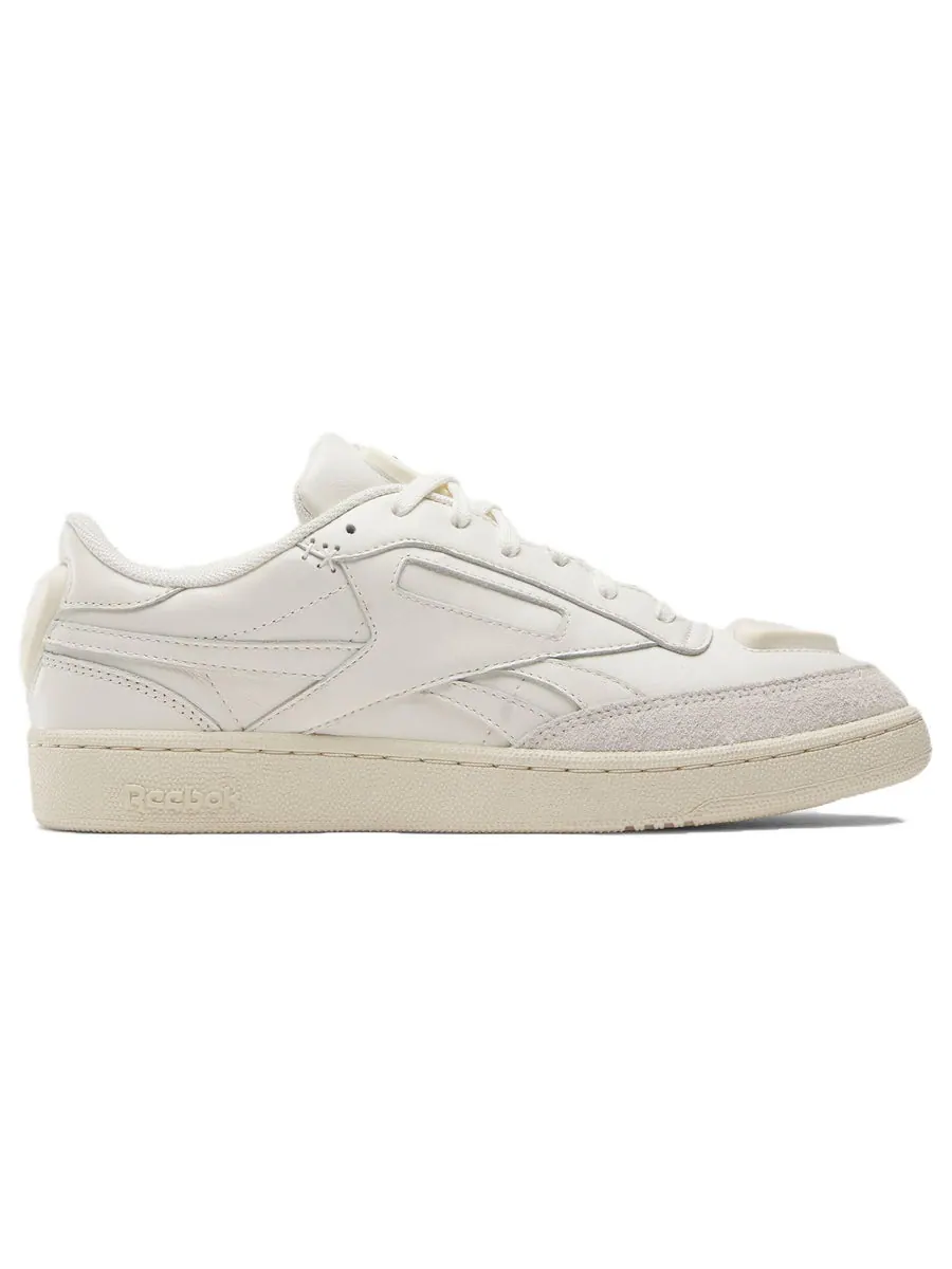 Кроссовки Reebok Club C Revenge x HYMNE 'Beige' — изображение 2 из 5, бежевый