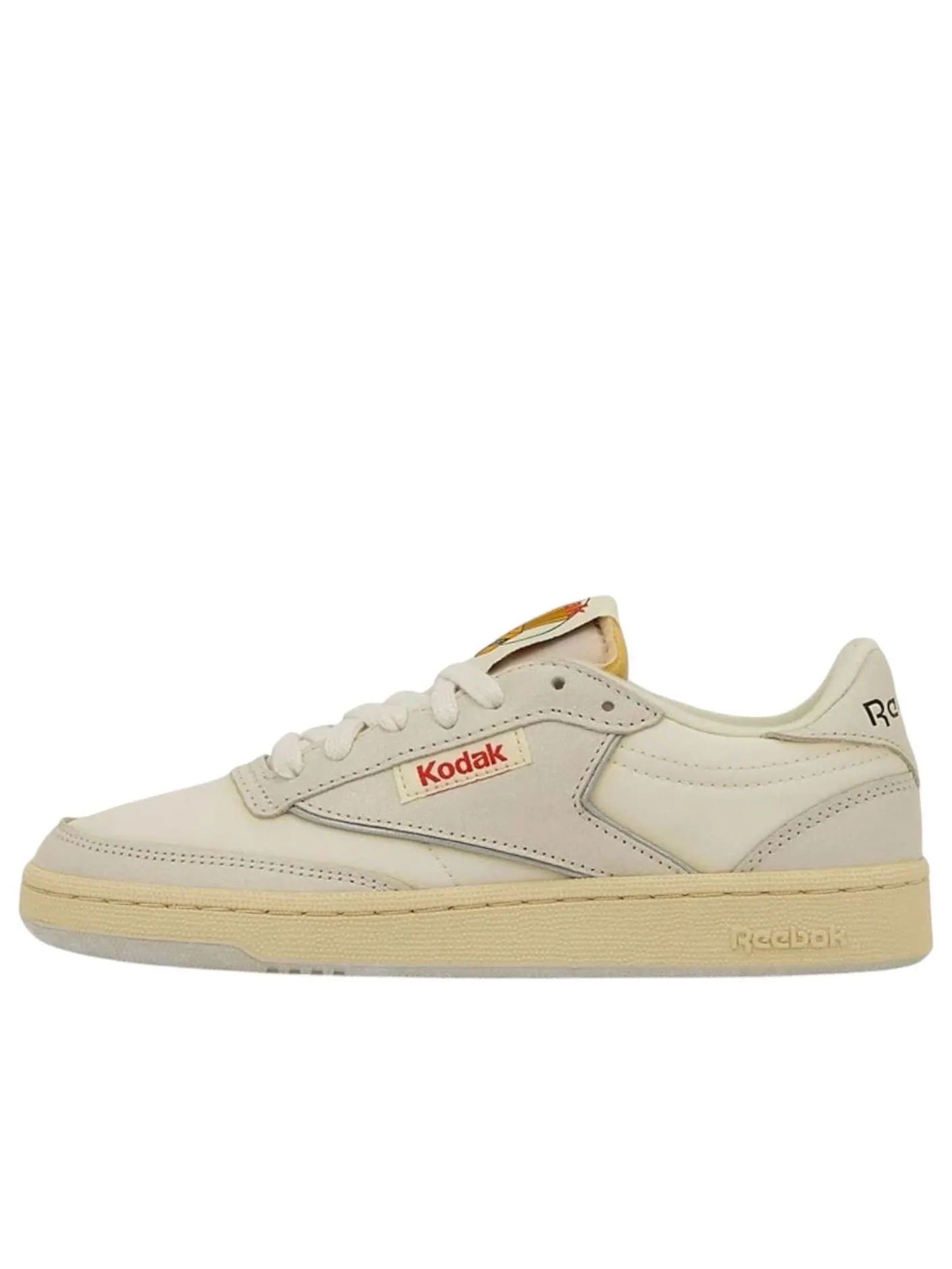 Reebok x Kodak Club C 85 'Chalk Cream' — изображение 1 из 6, кремовый/красный