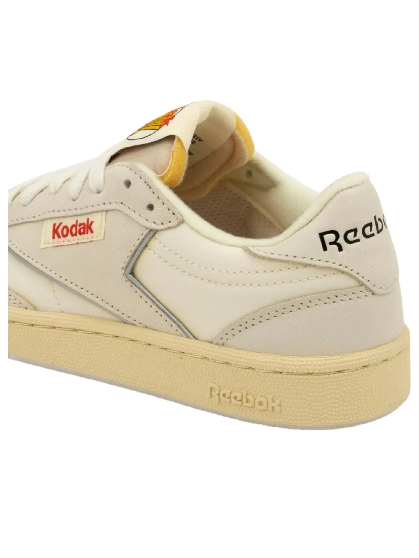 Reebok x Kodak Club C 85 'Chalk Cream' — изображение 5 из 6, кремовый/красный