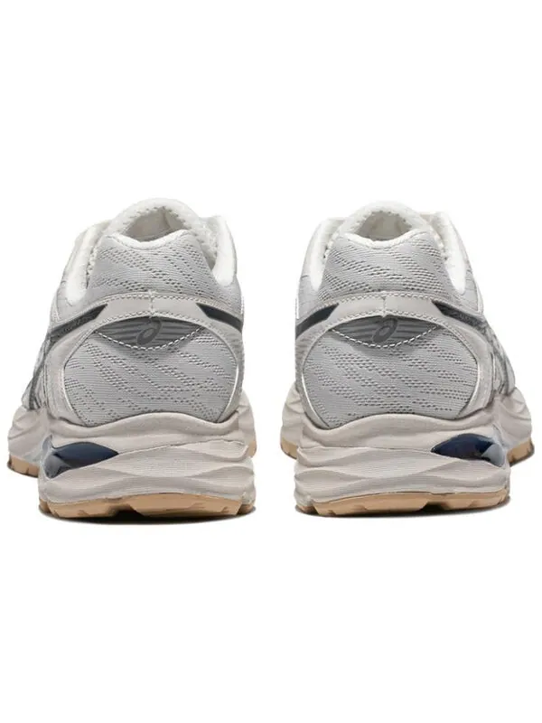 Кроссовки гель флюс 4 Asics — изображение 4 из 4, белый/темно-синий