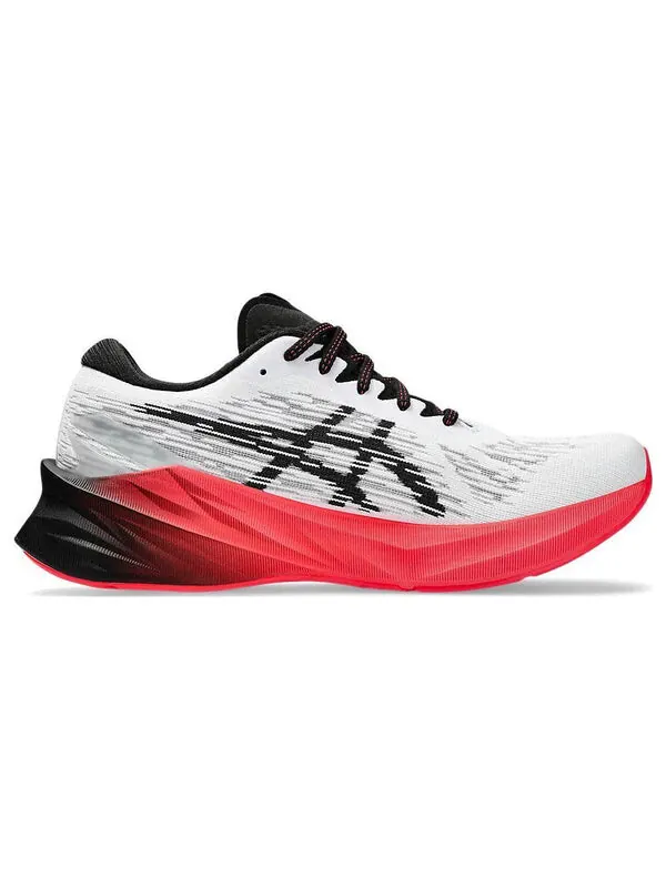 Кроссовки novablast 3 Asics — изображение 2 из 4, белый/черный/красный