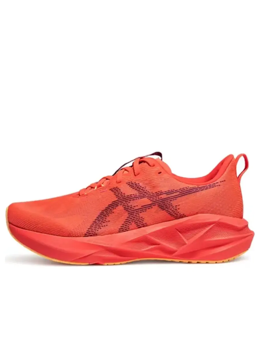 Кроссовки ASICS Novablast 5 'Flash Red Edo Purple' — изображение 1 из 5, красный