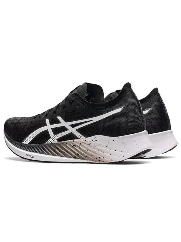Кроссовки магия скорости карбон Asics — изображение 4 из 4, черный/белый