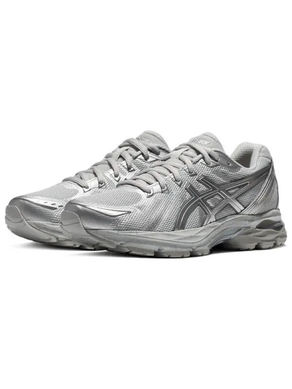 Кроссовки (WMNS) Asics Gel-Flux 4 CN — изображение 2 из 4, серый/серебристый