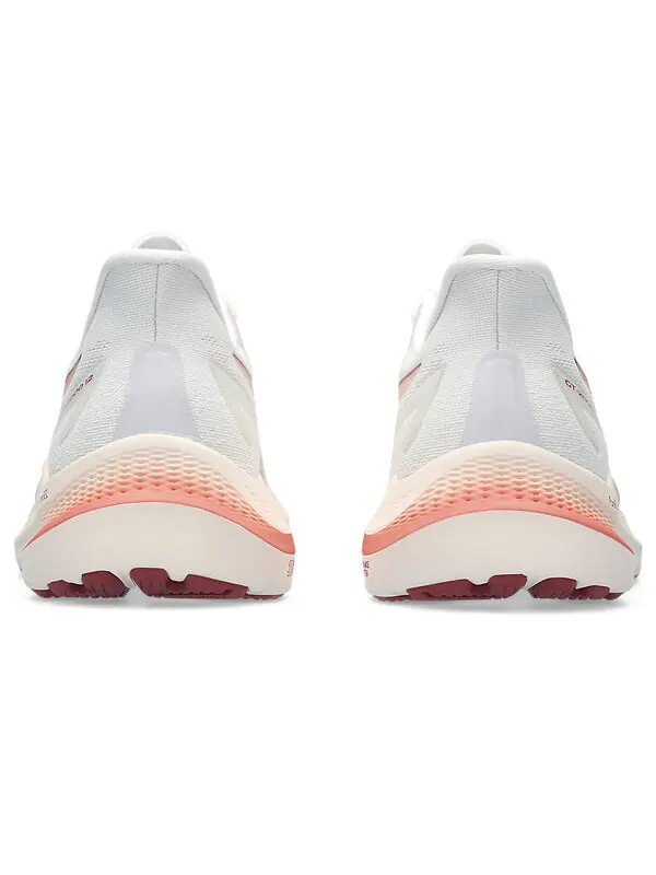 Кроссовки gt 2000 12 Asics — изображение 4 из 4, белый/светлый