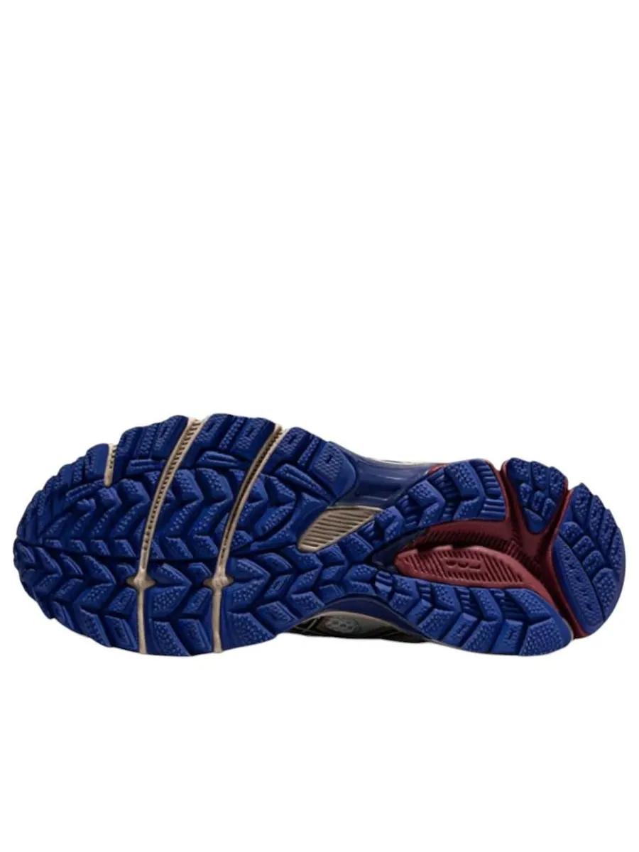 Кроссовки (WMNS) ASICS Gel-Kahana 8 'White Yellow Red' — изображение 5 из 5, белый