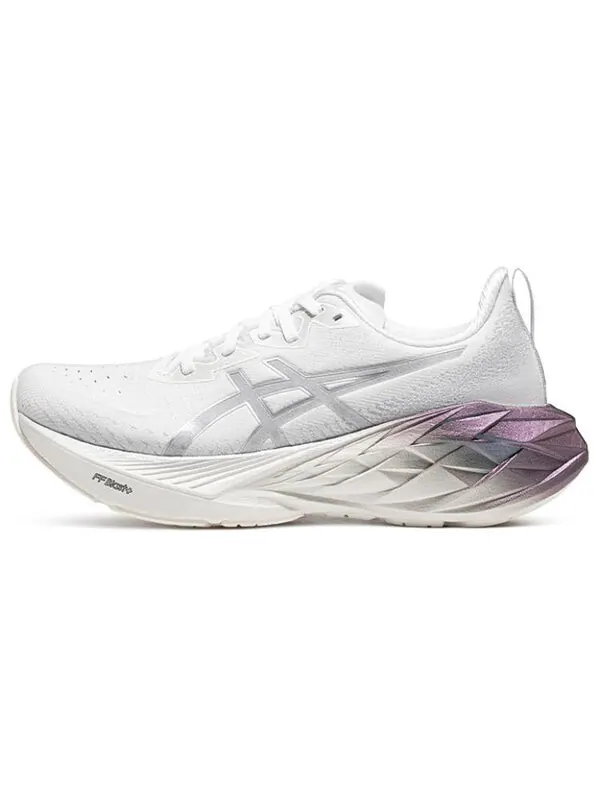 Кроссовки novablast 4 платина Asics — изображение 2 из 4, белый/серебристый