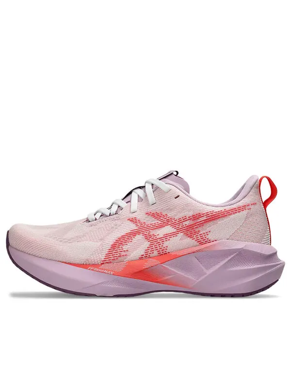 Кроссовки novablast 5 'white coral reef' Asics — изображение 1 из 4, белый
