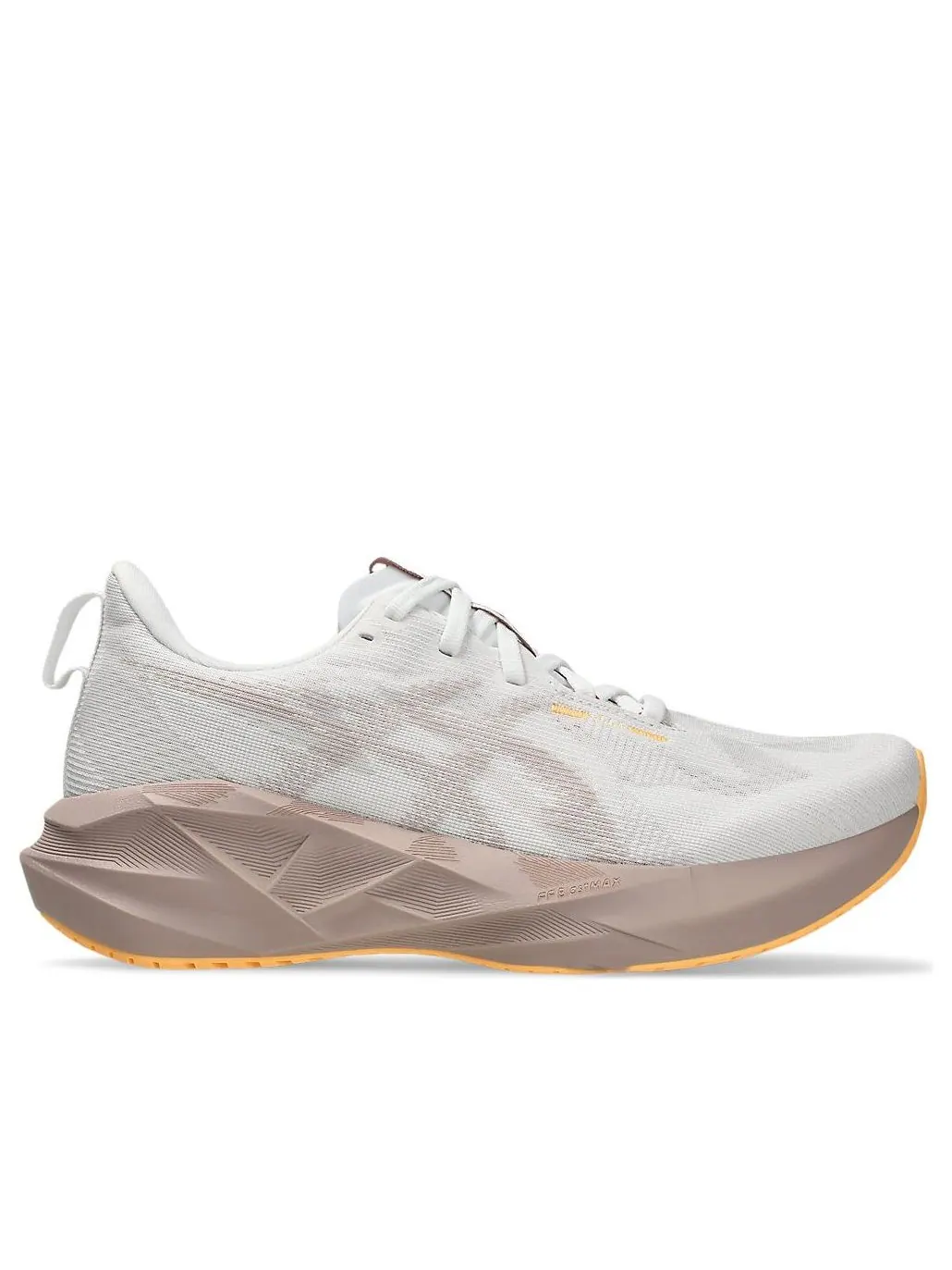 (WMNS) Asics Novablast 5 'White Fawn' — изображение 2 из 6, белый