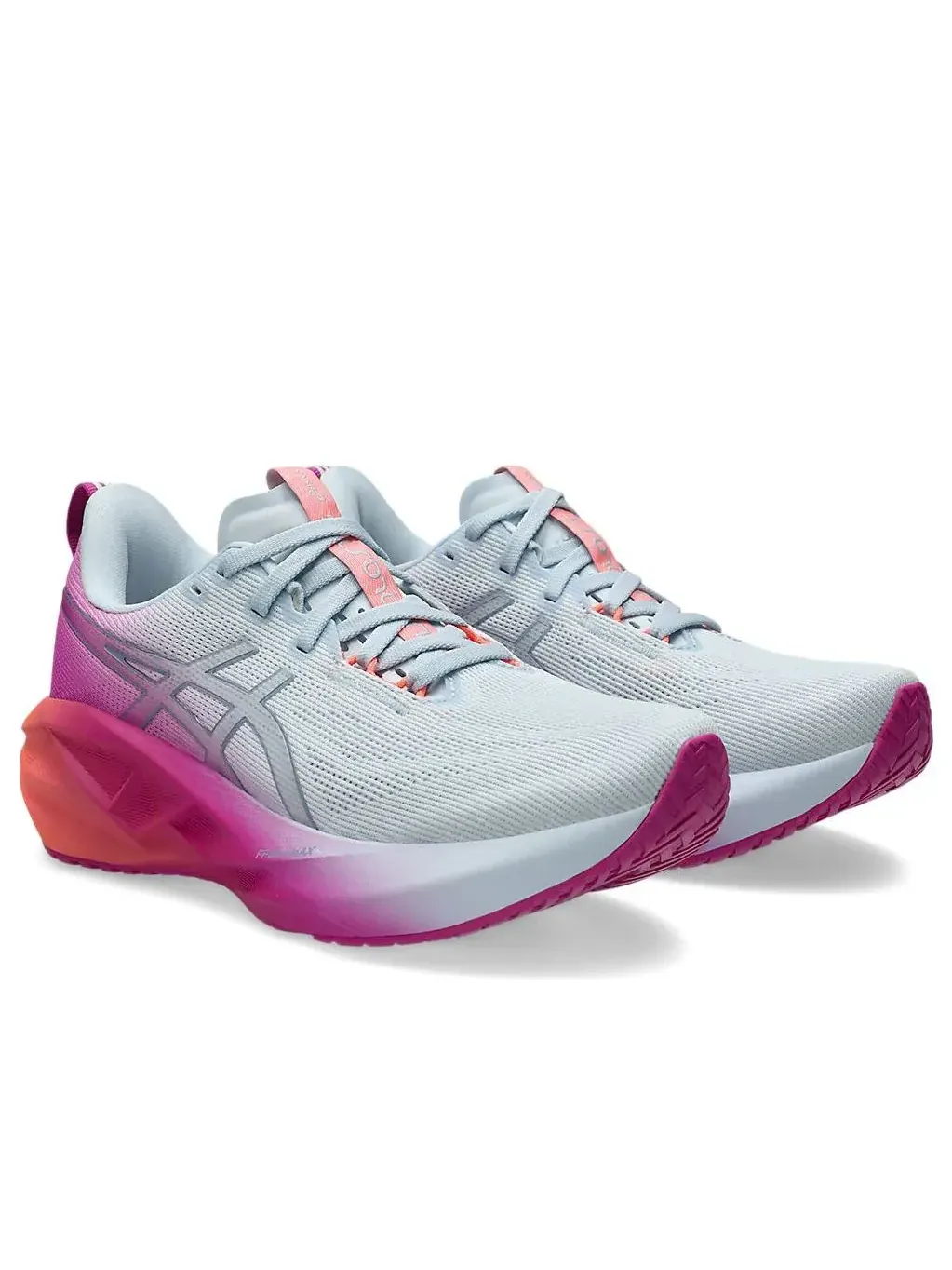Кроссовки (WMNS) ASICS Novablast 5 'Sky Digital Sakura' — изображение 2 из 6, мульти
