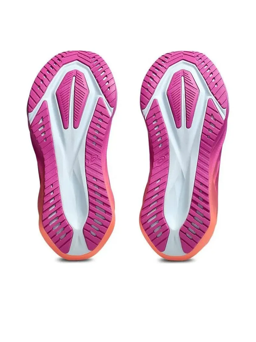 Кроссовки (WMNS) ASICS Novablast 5 'Sky Digital Sakura' — изображение 5 из 6, мульти