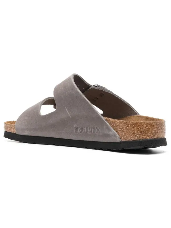 Тапочки arizona soft footbed oiled leather sandals 'iron' Birkenstock — изображение 4 из 4, серый
