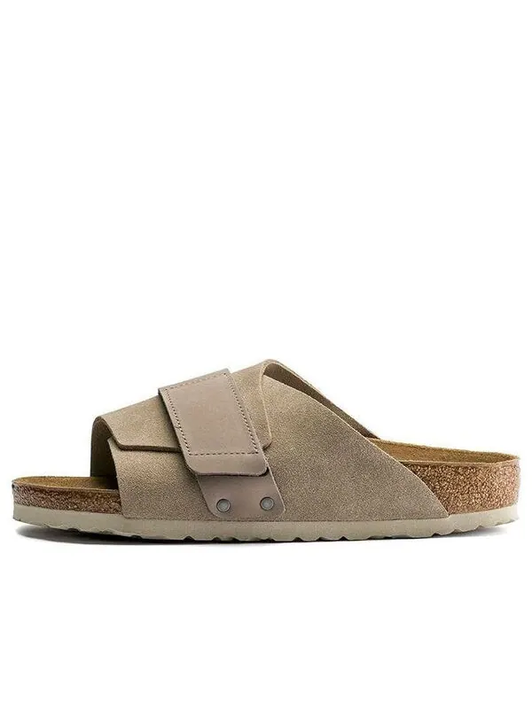 Тапочки kyoto nubuck-suede leather sandals 'taupe' Birkenstock — изображение 1 из 4, бежевый