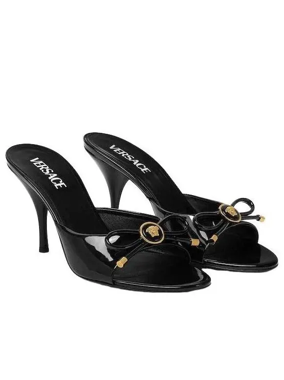 Мюли VERSACE Opera Bow из лакированной кожи, 85 мм — изображение 3 из 7, черный