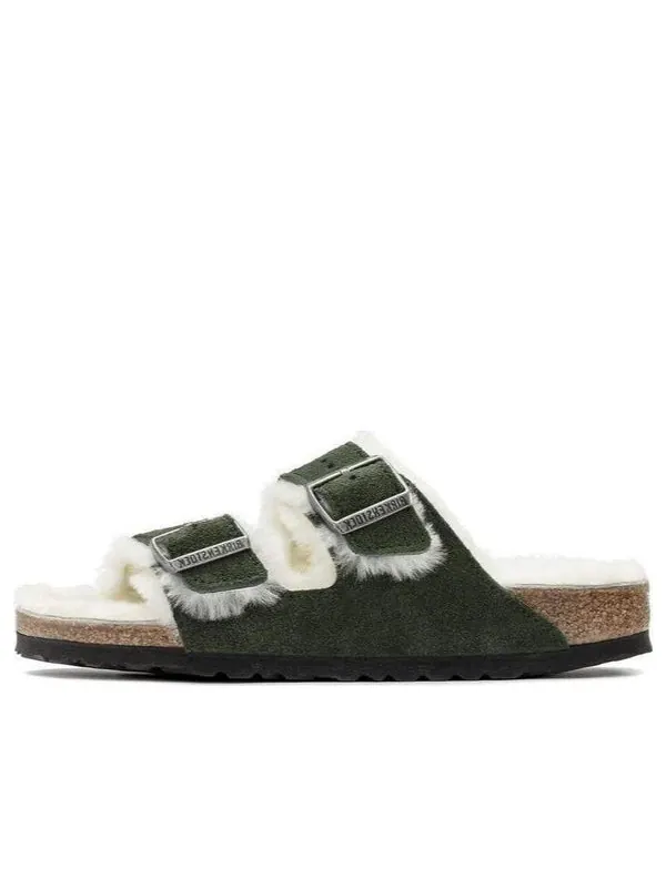 Тапочки arizona shearling sandal suede leather narrow fit 'green' Birkenstock — изображение 1 из 4, зеленый