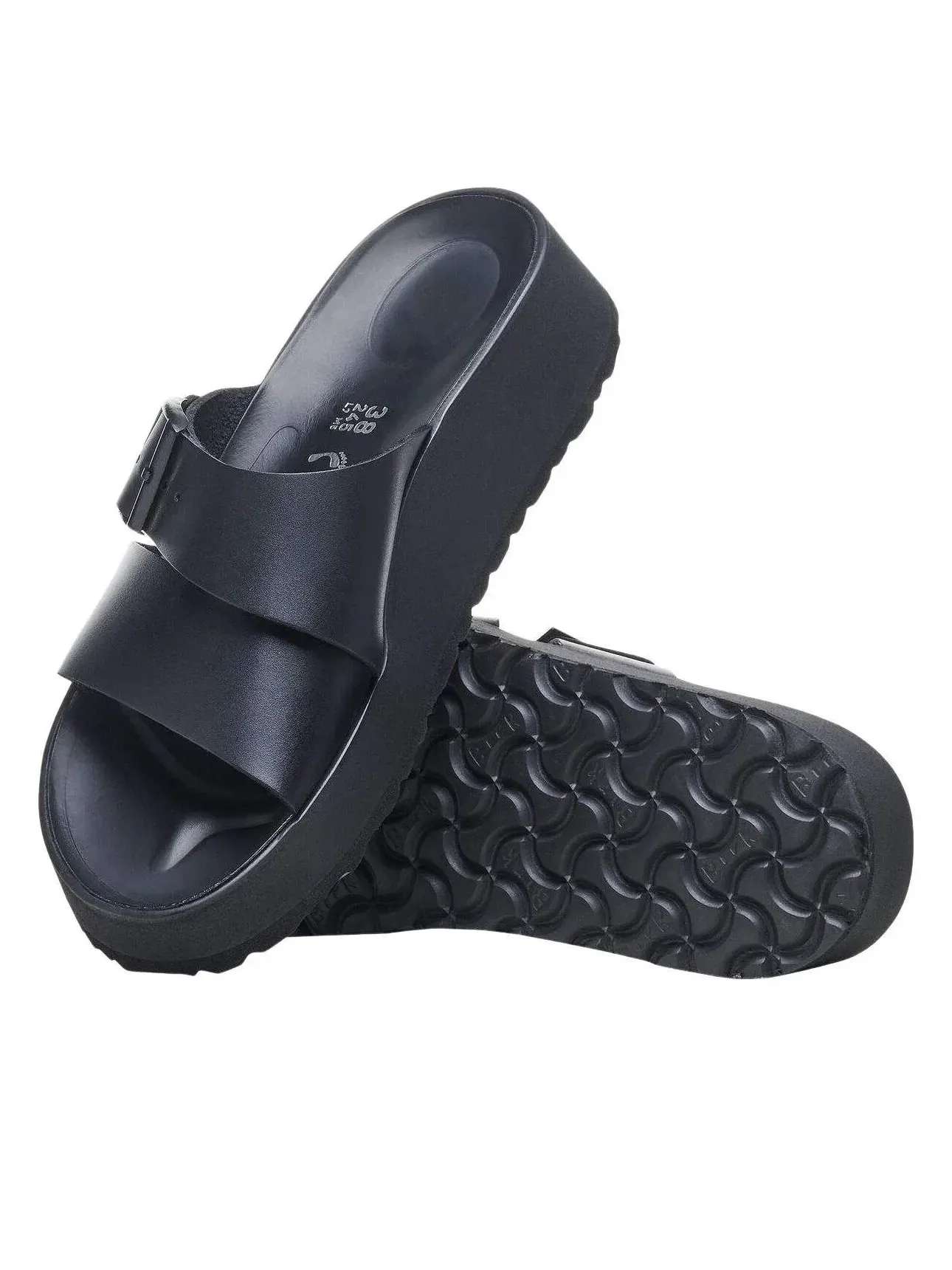 Женские сандалии-слипоны из кожи с открытым носком Birkenstock Almina Leather — изображение 5 из 7, черный