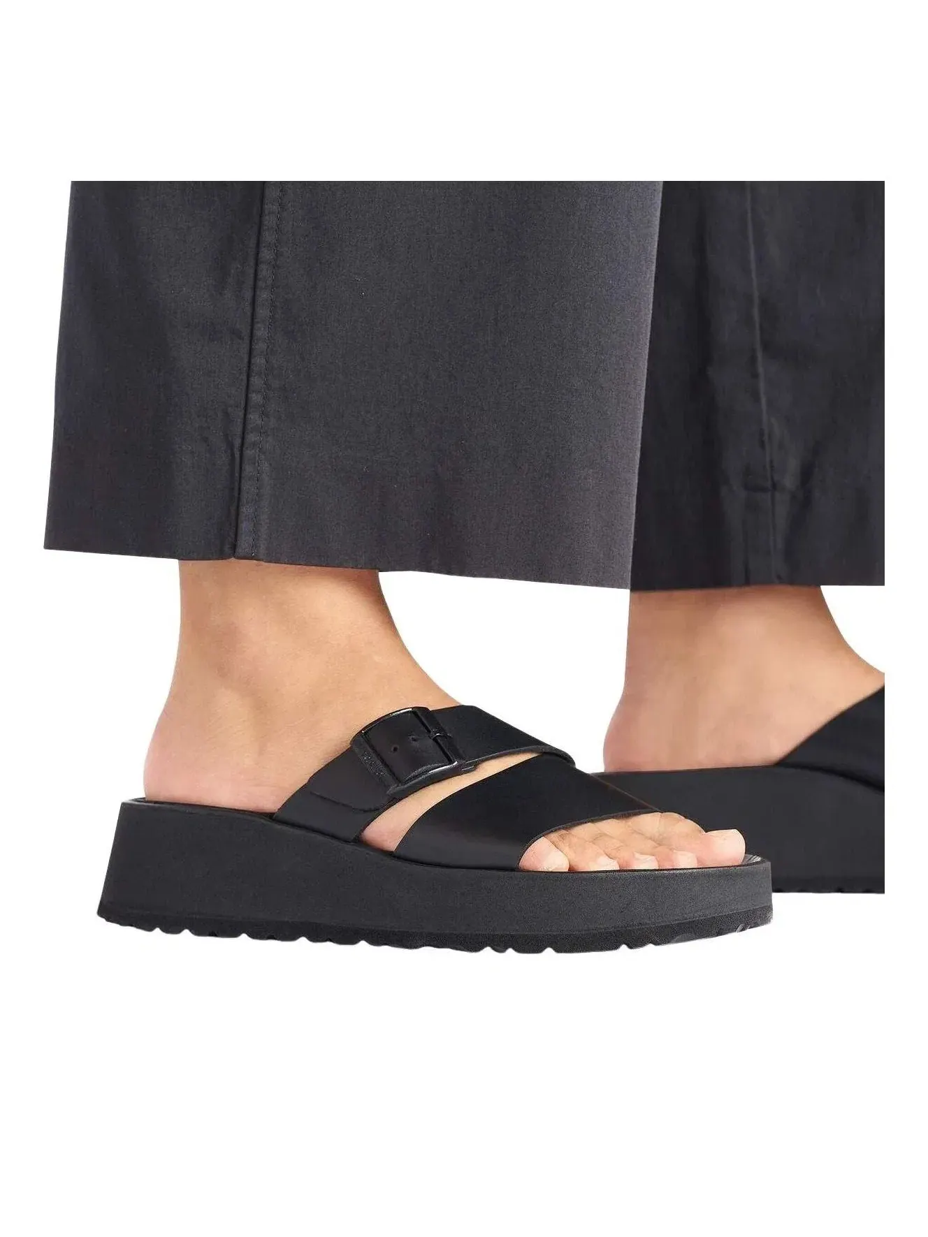 Женские сандалии-слипоны из кожи с открытым носком Birkenstock Almina Leather — изображение 6 из 7, черный